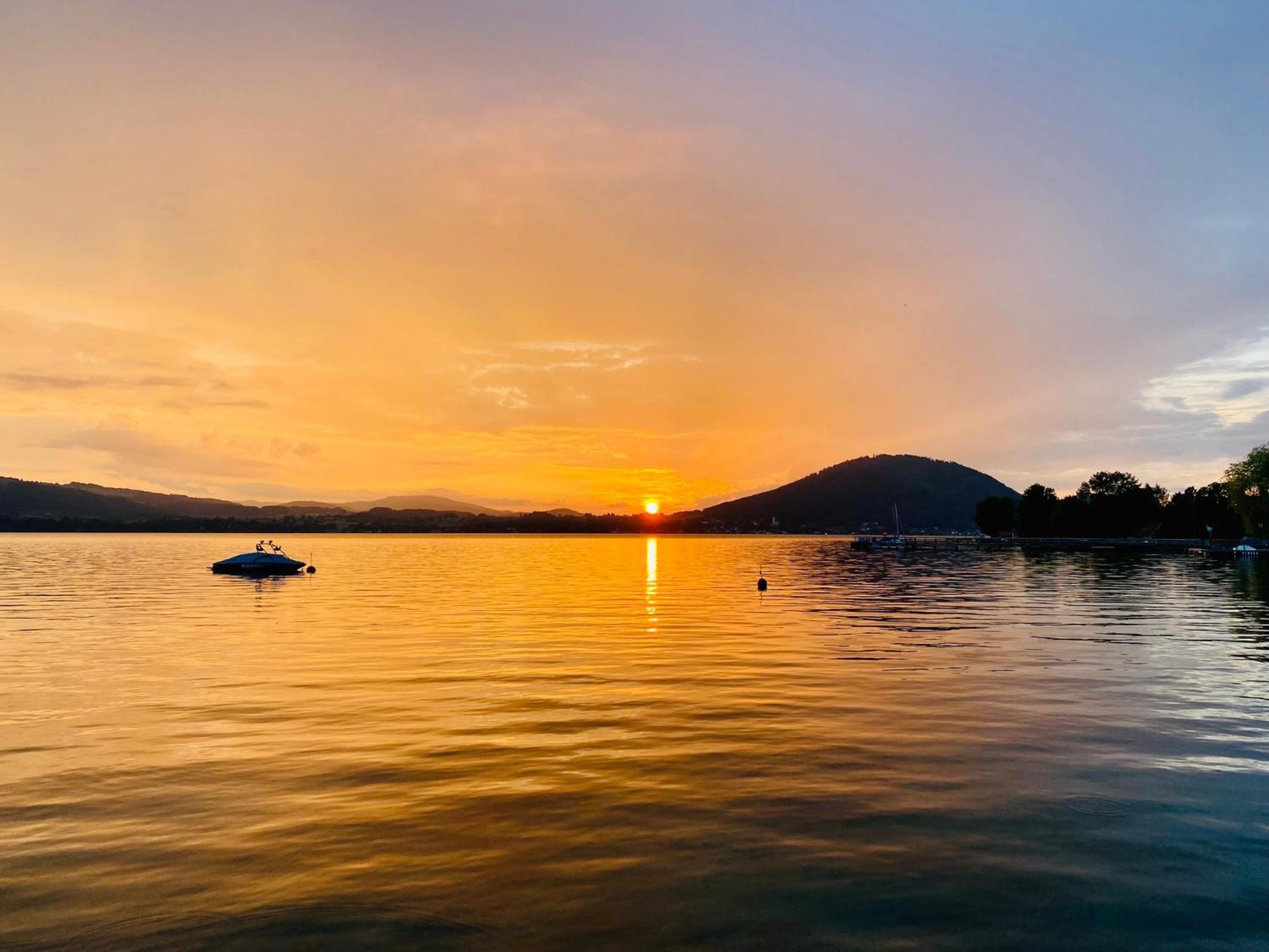 Orange Lounge Attersee Вайрег Экстерьер фото